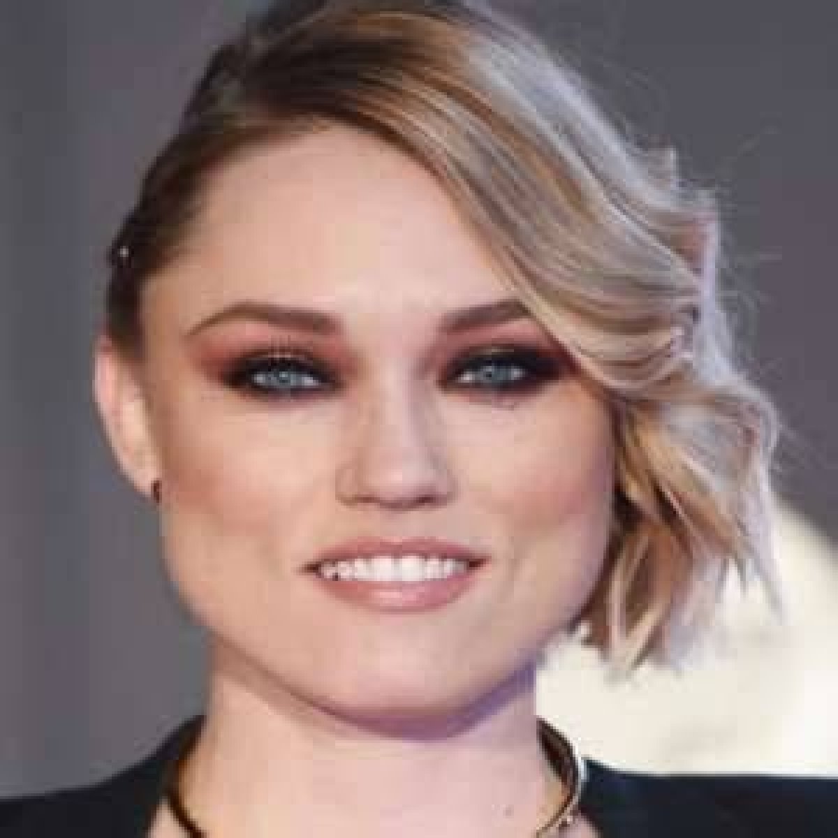 Clare Grant Bio, Height, Family, Facts About Seth Green’s Wife