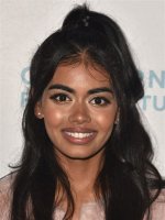 Does Megan Suri Follow Muslim Religion? Parents Ethnicity Explored