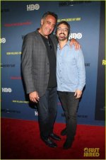 Is Brad Garrett Gay or Have a Wife Sexuality Partner and Dating History
